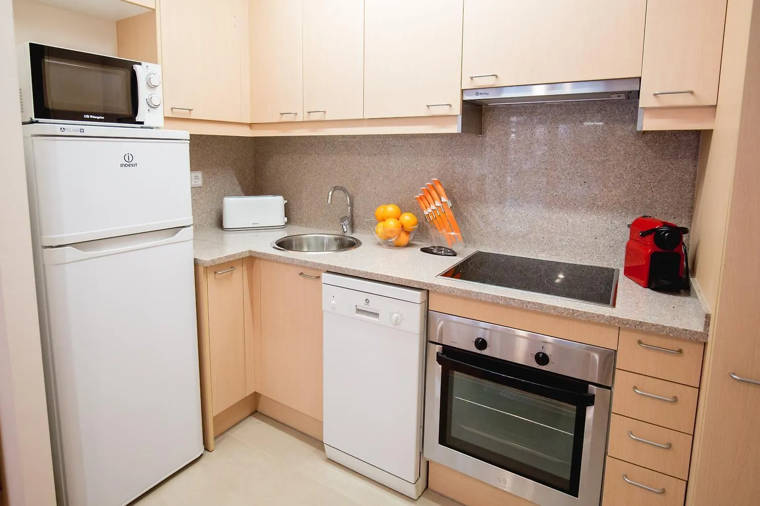 아파트 Apartaments Ashome 카닐료