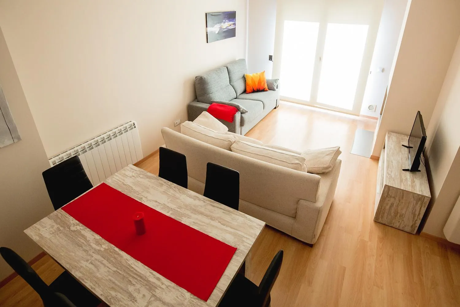 Apartaments Ashome 카닐료